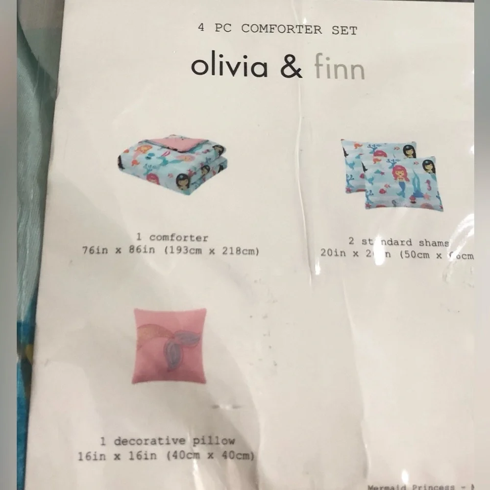 4PC Comforter set Olivia & Finn comforter 2 shams 1 mermaid pillow.Full